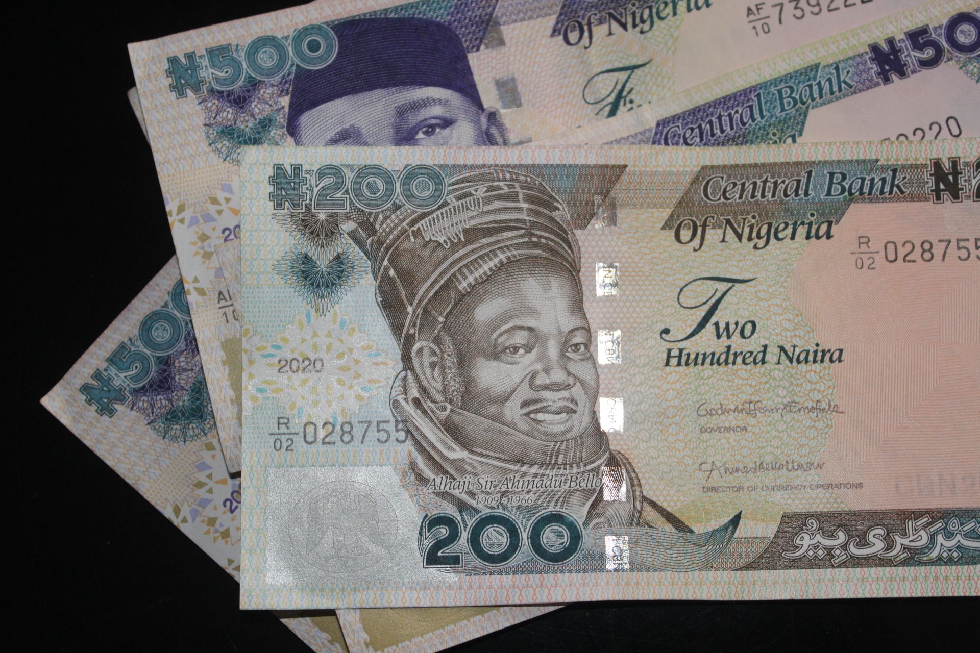 Nigerian naira banknotes, showing ₦200 and ₦500 denominations
